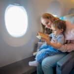 Viajar en Avión con Bebés: Guía Completa de Requisitos y Consejos